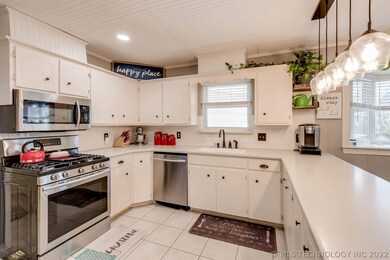 1406 N Choctaw Place, Claremore, OK 74017 - photo 7