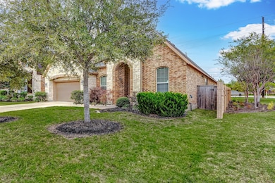 27702 Yorkshire Brook Ln, Fulshear, TX 77441 - photo 4