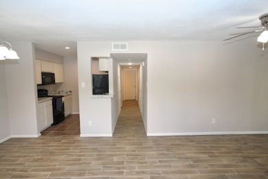 12024 Mighty Oak Dr unit A, Houston, TX 77066 - photo 7