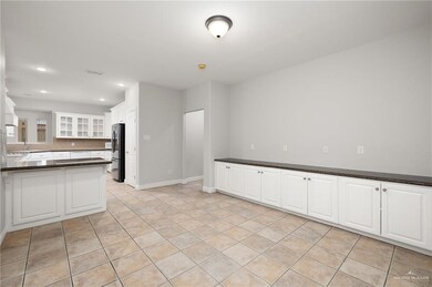 2907 Ocean View Dr, Edinburg, TX 78539 - photo 7