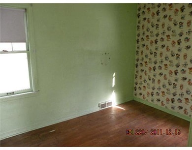 unlisted-address, Lansing, MI 48910 - photo 6