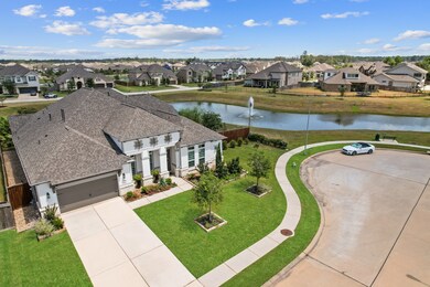 This private cul-de-sac lot has amazing lake views