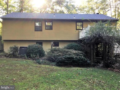 2117 Hallmark Dr, Gambrills, MD 21054 - photo 3