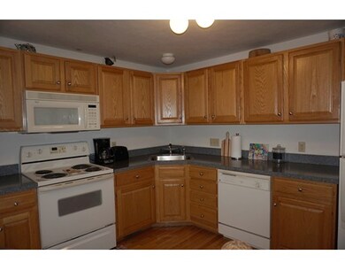 104 Bridle Cross Rd unit 104, Fitchburg, MA 01420 - photo 7