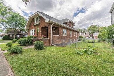 1404 Campbell Ave, Des Plaines, IL 60016 - photo 2