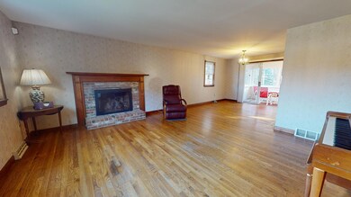Living Room/ Dining Room