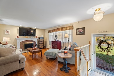 28 Fallon Dr, North Haven, CT 06473 - photo 6