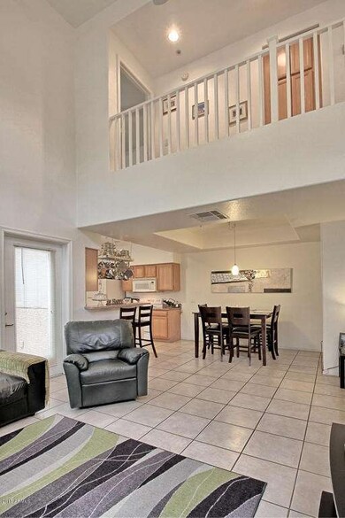 20' Ceilings