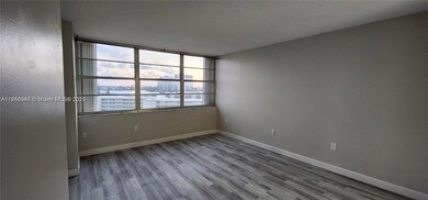 18021 Biscayne Blvd unit 903, Aventura, FL 33160 - photo 7