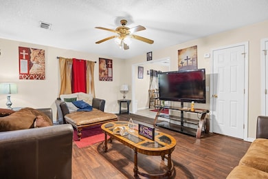 407 Pinecrest Dr, Douglas, GA 31535 - photo 5