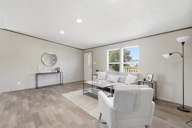 8908 Jeane's Ln, Alvarado, TX 76009 - photo 5