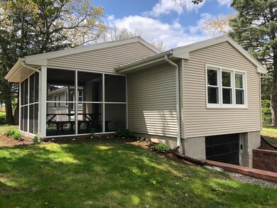 121 Harrow Rd, Springfield, MA 01118 - photo 3