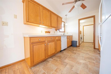 5182 E Harvard Ct, Columbus, IN 47203 - photo 6