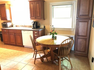 6 Young St, North Woodstock, NH 03262 - photo 4