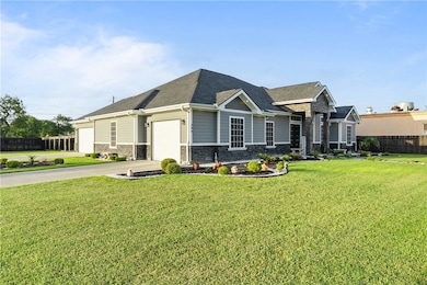Lovely Landscaping 900 E Caesar