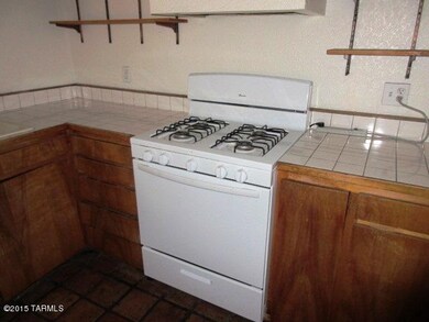 KITCHEN (2)