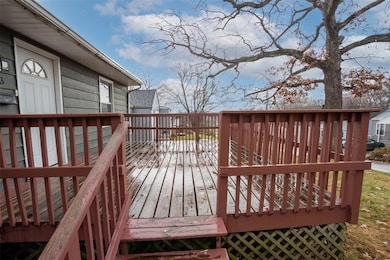 2413 Adams Ave, Des Moines, IA 50310 - photo 3