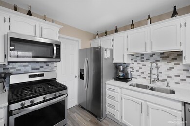 2163 Sunderland Ct unit 201B, Naperville, IL 60565 - photo 7