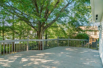 045_R 161 Mindhurst Rd 097-