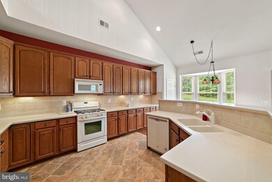 3959 Great Harvest Ct, Dumfries, VA 22025 - photo 7