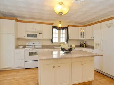 20 Columbus St, Providence, RI 02908 - photo 3