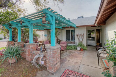 3117 W Ph-002-007-Entryway-MLS_Size