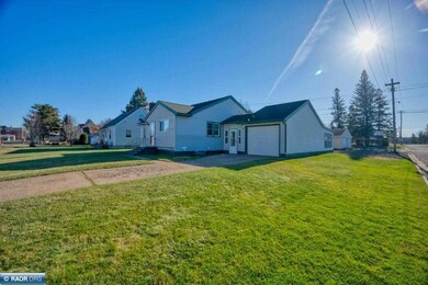 529 W 4th Ave, Keewatin, MN 55753 - photo 4