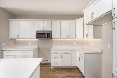 Aventura unit 312, West Des Moines, IA 50266 - photo 4