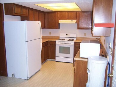 kitchen (1)