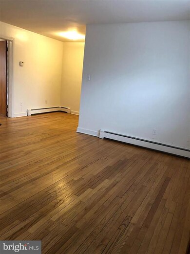 702 Laurel Ave unit 4, Laurel, MD 20707 - photo 4