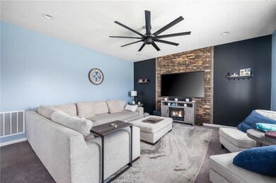 20 Blue Lace Dr, Whiteland, IN 46184 - photo 7