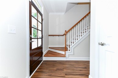 7 Viburnum Ln, Greensboro, NC 27455 - photo 4