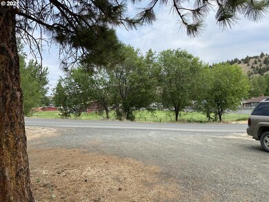 205 Nugget St, Canyon City, OR 97820 - photo 7