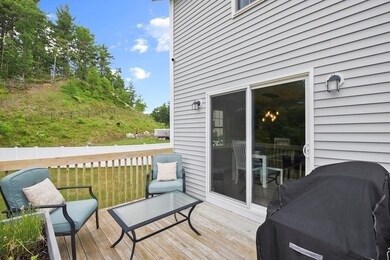 18 Downy Cir, Fitchburg, MA 01420 - photo 5