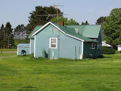 N9572 Phalzgraff Rd, Tripoli, WI 54564 - photo 6