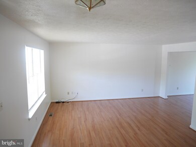 435 Trimblefields Dr, Edgewood, MD 21040 - photo 4