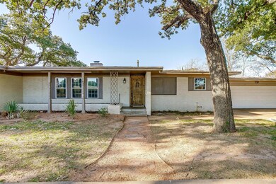 1906 E Bankhead Dr, Weatherford, TX 76086 - photo 3