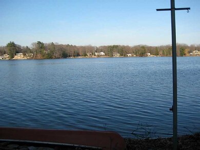 86 Coolridge Rd, Johnston, RI 02828 - photo 4