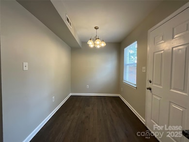 8913 Hunter Ridge Dr unit 8913, Charlotte, NC 28226 - photo 7