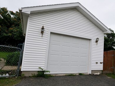 12 Paul St, Worcester, MA 01606 - photo 5