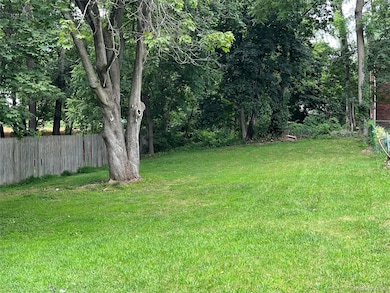 11 Howard St, Poughkeepsie, NY 12601 - photo 3