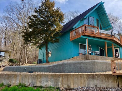Brand new Beautiful poured concrete retaining wall & fresh rock....Awesome!!!