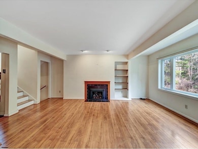 342 Acorn Ln, Shelburne, VT 05482 - photo 4