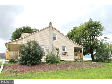 6526 Palm Rd, Zionsville, PA 18092 - photo 2