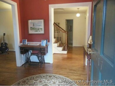 517 Northview Dr, Fayetteville, NC 28303 - photo 5