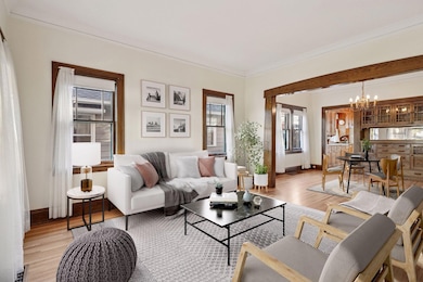 Photo has been virtually staged.