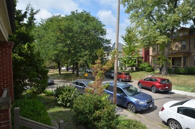 Vermont Place - a rareIsland Street