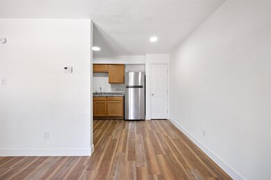 2217 Mission Hill Dr unit C, Austin, TX 78741 - photo 6
