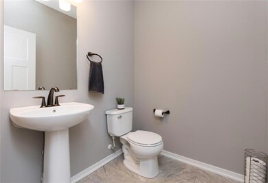 9640 Marnewood Dr, Johnston, IA 50131 - photo 3