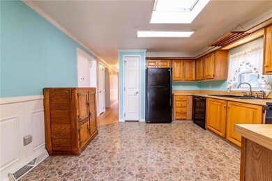 126 Little Pond Rd, Wakefield, RI 02879 - photo 6